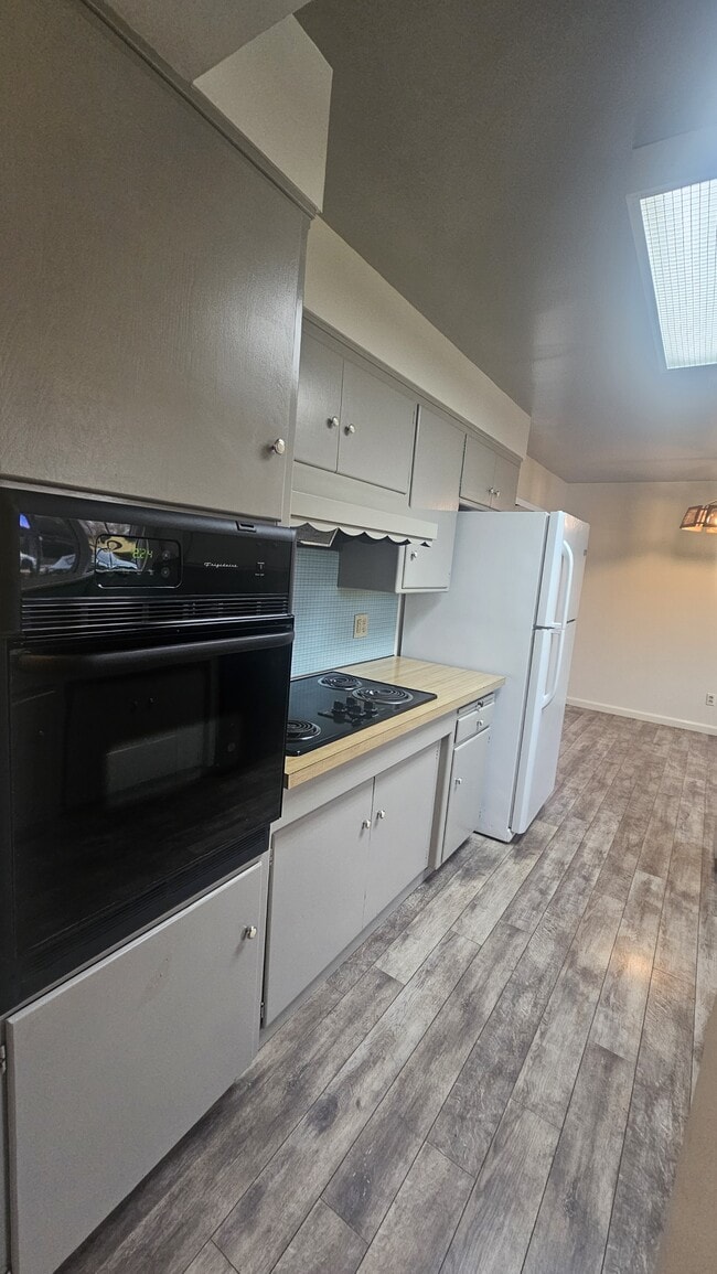 Photo - 2375 North Ave