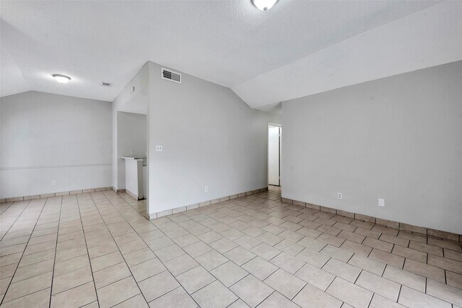 Photo - 6110 W Mt Houston Rd Unit C