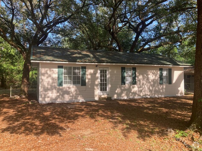 Building Photo - Woolmarket 3 Bedroom Rental