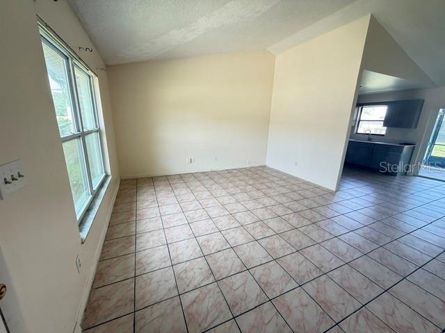 Photo - 787 Lucaya Dr