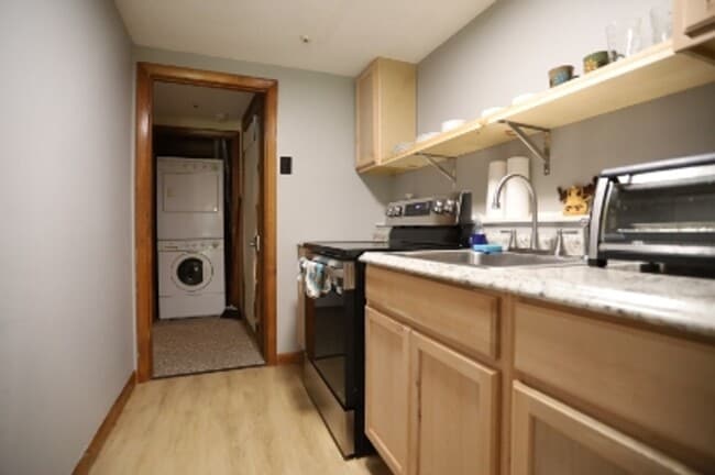 Photo - 52 Orris Rd Unit 52 Lower