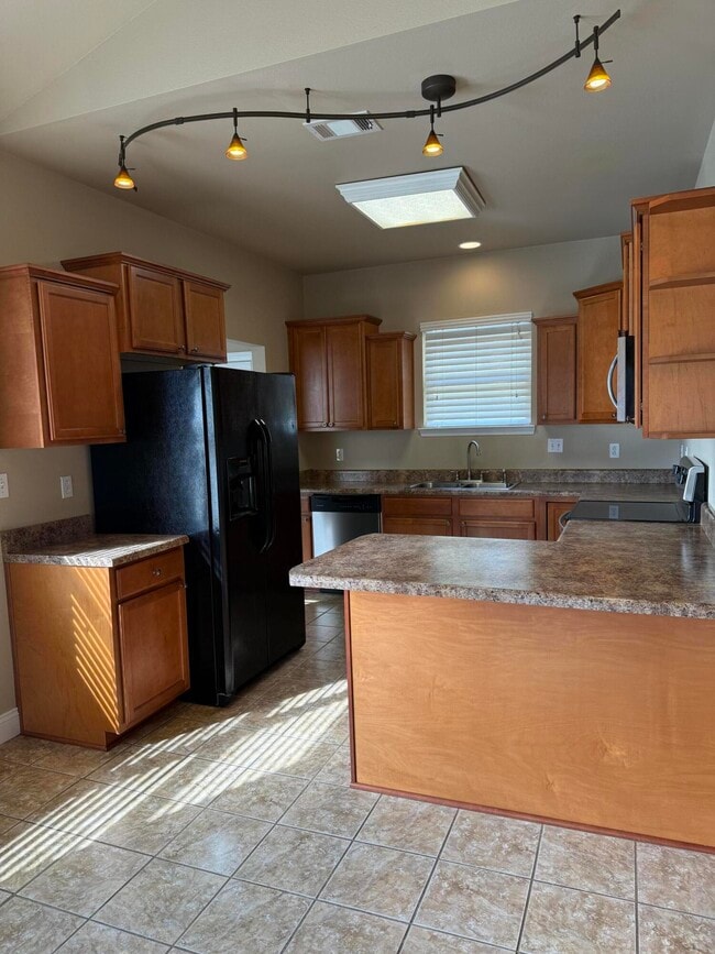 Photo - 129 Daisy Ln