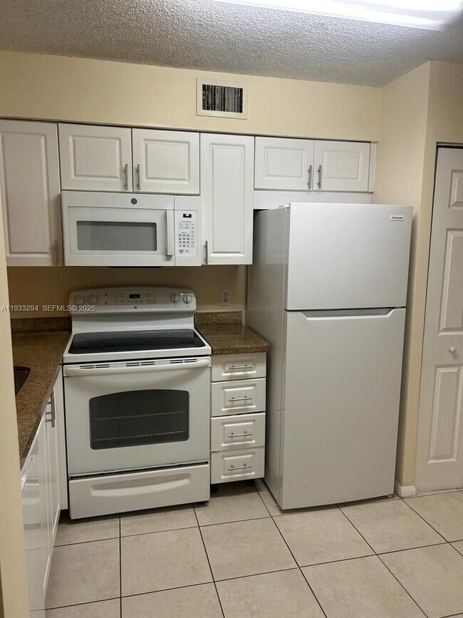 Photo - 1210 Coral Club Dr Unit 1210