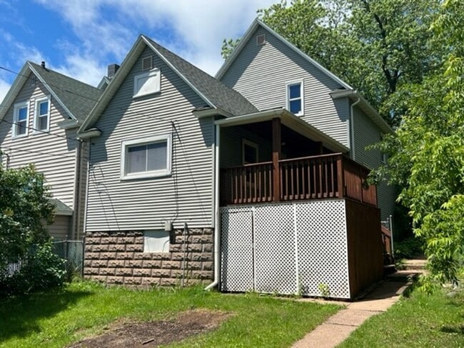 Photo - Duluth, MN - 4 Bedroom - 2 Bath - 2 car garage - Single family home