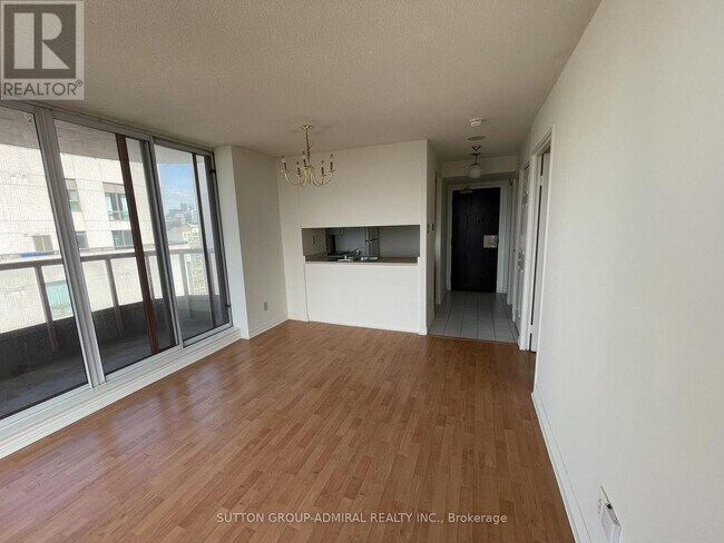 Photo - 736 Bay St. Unit 2406