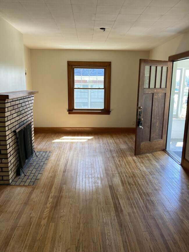 Photo - 308 Snyder Ave