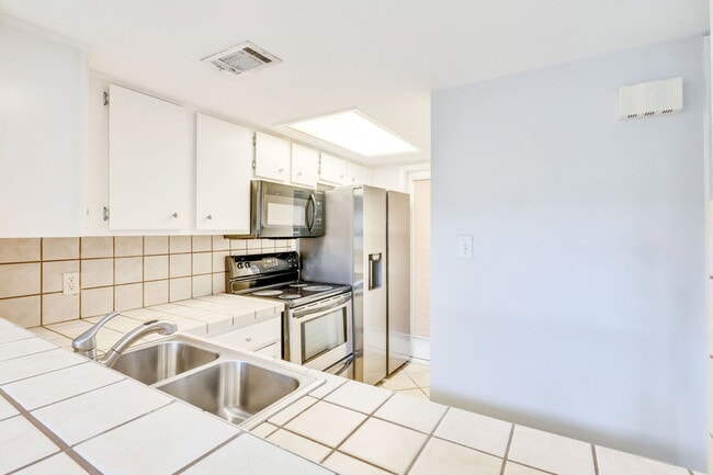 Photo - 2104 Cullen Ave Unit 207