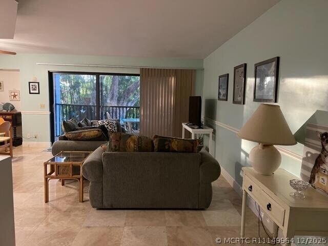 1605 S US Hwy 1 Unit E203