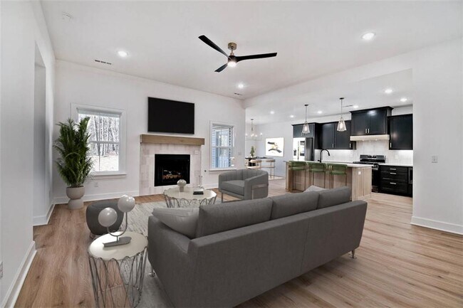 Photo - 6 Tarland Ln