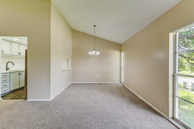 Photo - 411 Danube Ave Unit A13