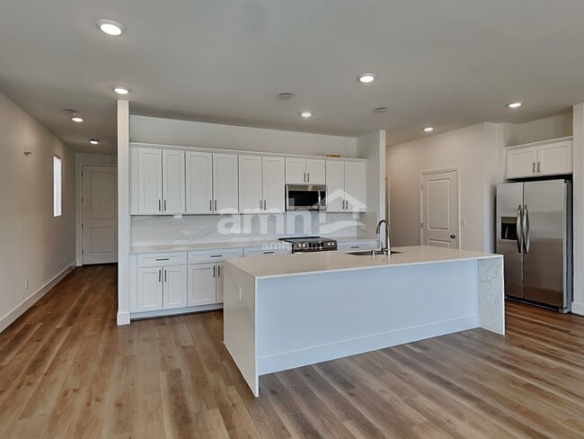 Photo - 11165 Magallanes St