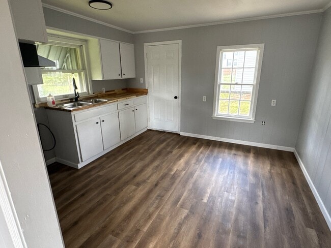 Photo - 505 Margin St