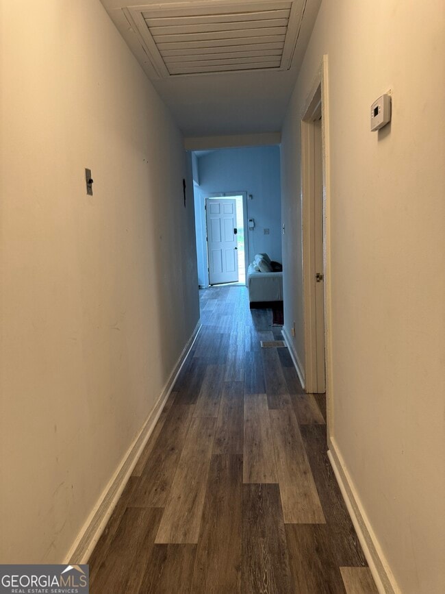 Photo - 1014 Curran St NW