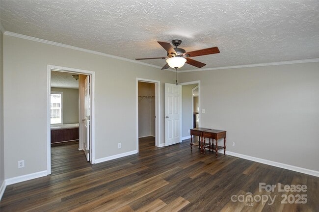 Photo - 711 W C J Thomas Rd