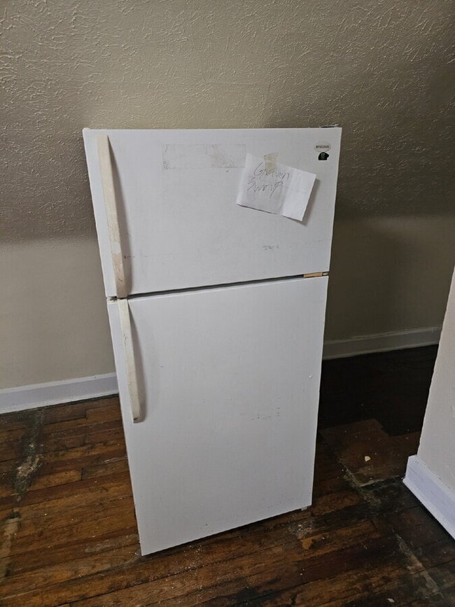 Photo - 1547 Hillcrest Rd Unit 3