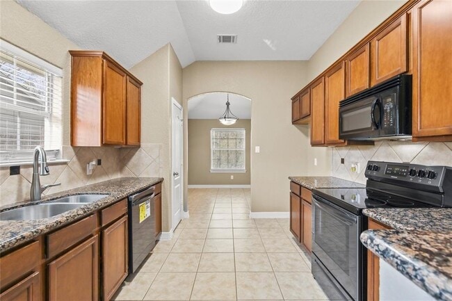 Building Photo - 3818 Springcrest Ln