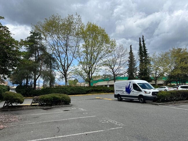 Photo - 15238-15100 100 Ave