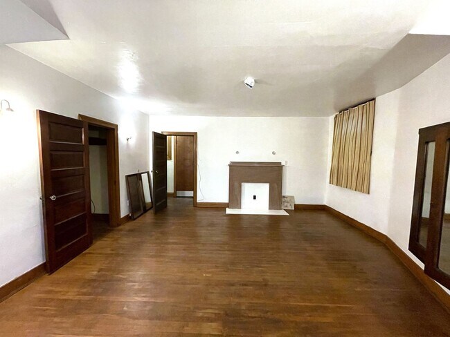 Photo - 409 S Pacific Ave Unit 3