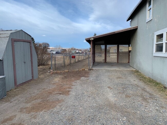 Photo - Forestvale Tri-plex Unit #3