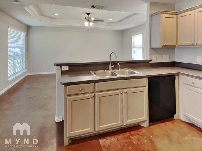 Photo - 106 Jolin Ln