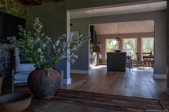 Photo - 69 Mudge Pond Rd