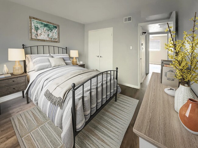 Building Photo - 6259 Westheimer Rd Unit 684 Rental