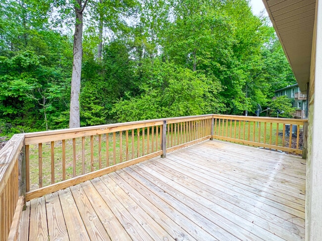 Photo - 7 Fox Hill Dr