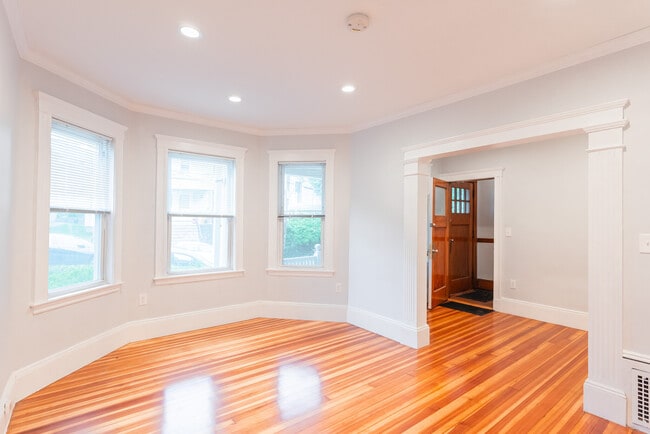 Photo - 11 Atkins St Unit 2