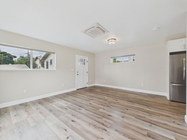 Photo - Brand New 1BD/1BA ADU with Private Deck, In-Unit Laundry & Parking – Prime Oakland Location