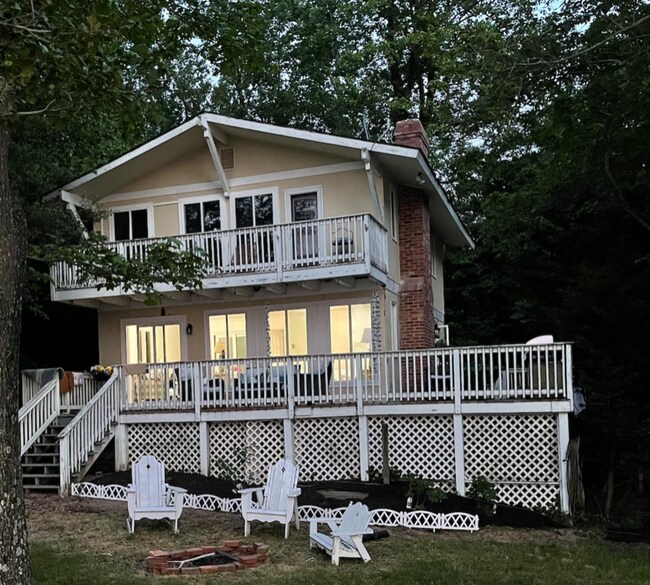 Photo - 1387 N Independence Dr House