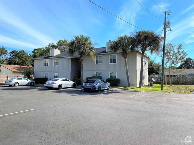 Building Photo - 672 S 72nd Ave Rental