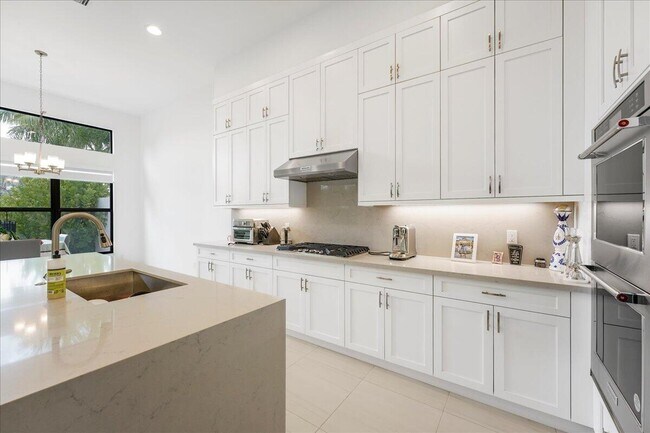 Photo - 9093 Chauvet Wy