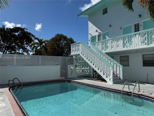 Photo - 421 NE 68th St Unit 15