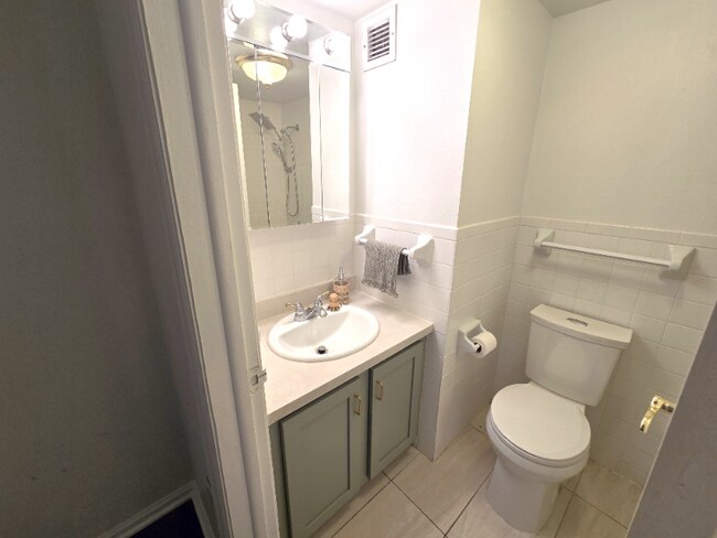 Photo - 1020 15th St Unidad 21M