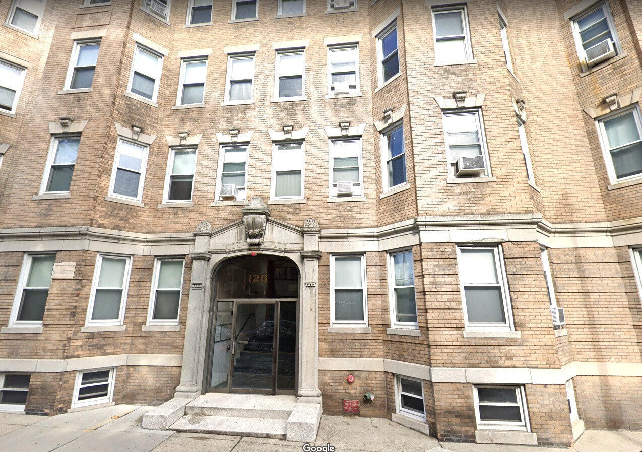 Photo - 104 Warren St Unit 4