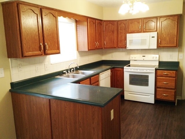 Photo - 8778 Woodridge Dr