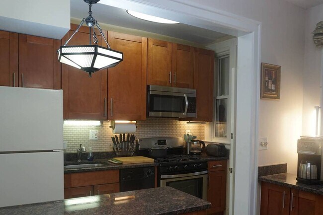 Photo - 720 Fairmont St NW