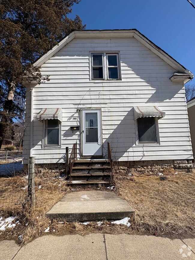 Building Photo - 148 Mohawk St Rental