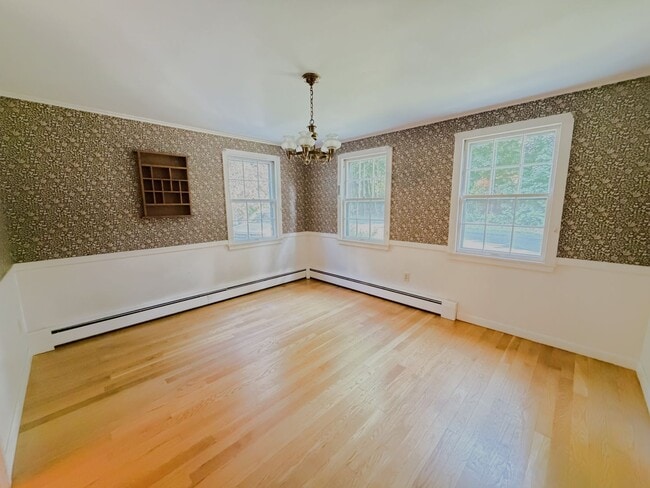 Photo - Beautiful 3-Bedroom Single-Family Home for Rent in Dalton, MA