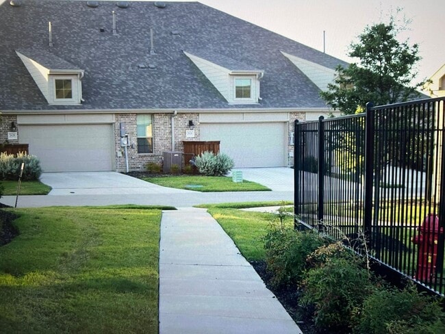 7220 Merlot Pl