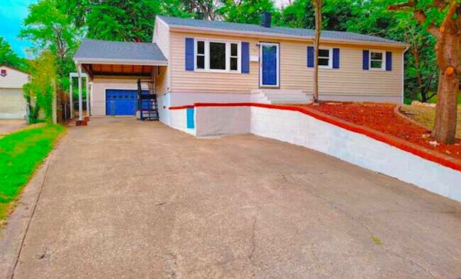 Building Photo - 1326 E Longview Dr Rental