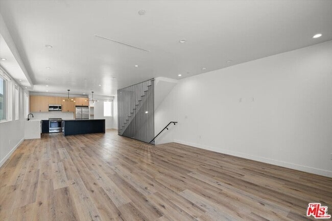 Building Photo - 841 N McCadden Pl Rental