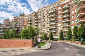 Building Photo - 100 Hilton Ave Unit 803E Rental