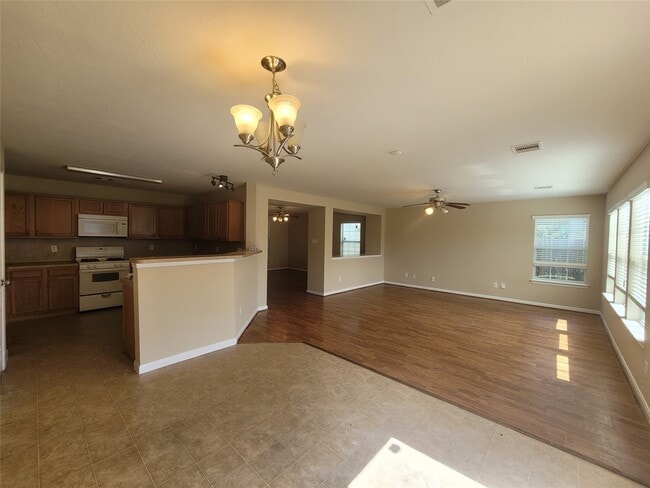 Photo - 7815 Tuhati Forest Ln
