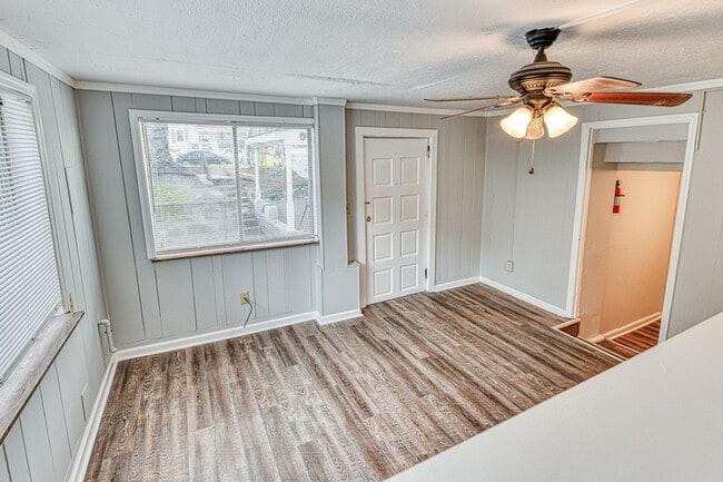 Photo - 706 Chickamauga Ave