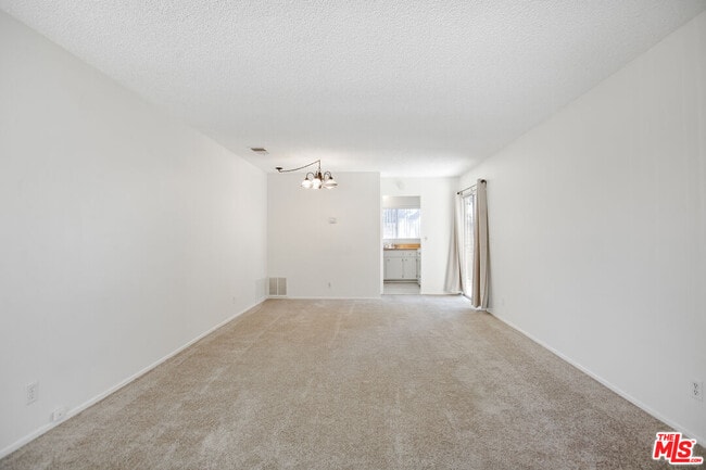 Photo - 5464 Evelyn Dr
