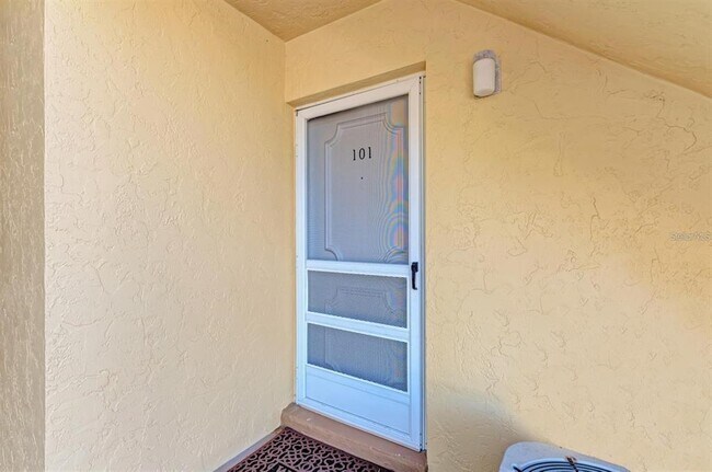 Photo - 129 Tyler Dr Unit 101