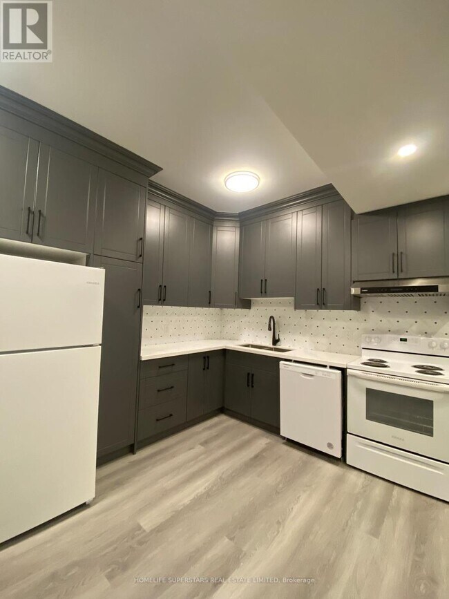 Photo - 306 Jarvis St