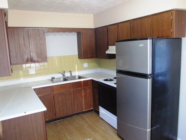Photo - 1506 Ensign Dr