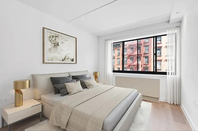 Building Photo - 10 Rutgers St Unit 4G